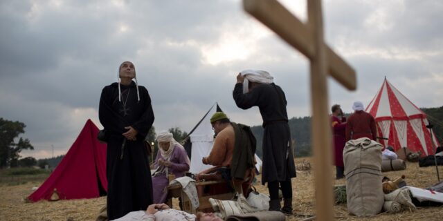 Γιατί τον Μεσαίωνα οι άνθρωποι ξυπνούσαν πάντα για δυο ώρες μέσα στη νύχτα