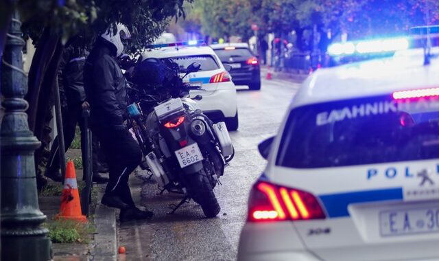 Μπαράζ επιθέσεων σε υποκαταστήματα τραπεζών τα ξημερώματα