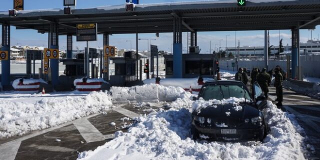 Κακοκαιρία Ελπίδα: Κατατέθηκε η πρώτη αγωγή κατά της Αττικής Οδού από εγκλωβισμένη οδηγό