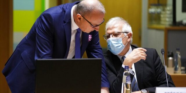 ΕΕ: Κανένας λόγος να απομακρυνθεί το προσωπικό μας από την Ουκρανία