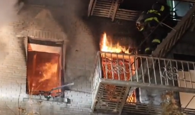 Νέα Υόρκη: 19 νεκροί εκ των οποίων εννέα παιδιά σε φωτιά σε πολυκατοικία