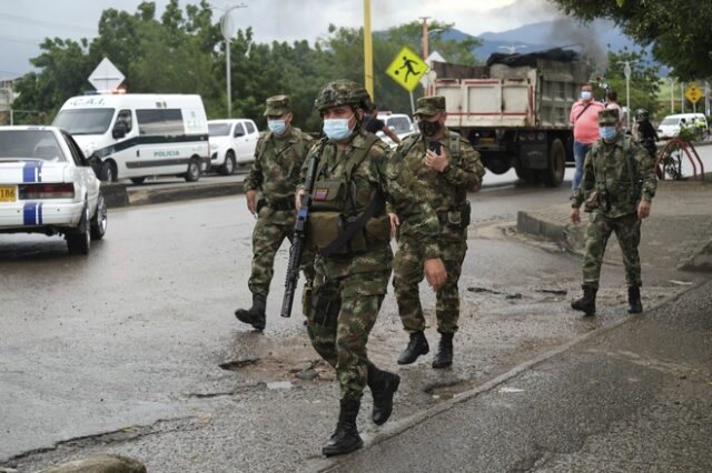 Κολομβία: 13 αστυνομικοί τραυματίστηκαν σε έκρηξη βόμβας