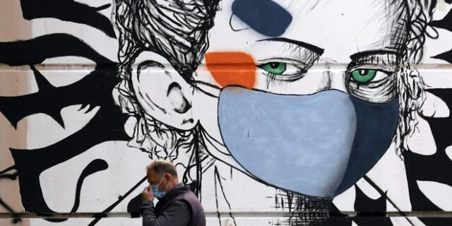 Μετάλλαξη Όμικρον: Μπορεί να είναι η “πρώτη ακτίνα φωτός” για ενδημικότητα του κορονοϊού;