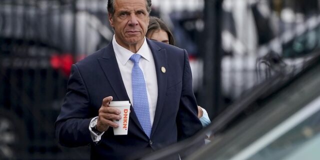 Νέα Υόρκη: Στο αρχείο και τρίτη καταγγελία σε βάρος του πρώην κυβερνήτη Κουόμο