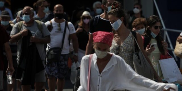 Θα πάμε διακοπές χωρίς μάσκες αυτό το καλοκαίρι;