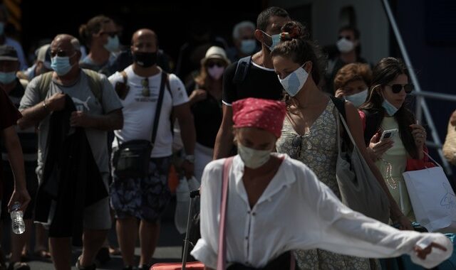 Θα πάμε διακοπές χωρίς μάσκες αυτό το καλοκαίρι;