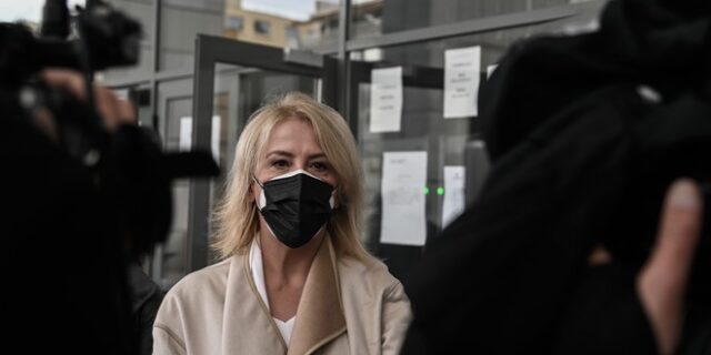 Δούρου για Μάνδρα: Δεν θα αναλάβω ποινικές ευθύνες που ανήκουν σε άλλους