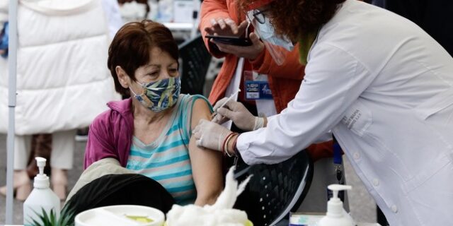 Εμβόλιο Κορονοϊού: Χορήγηση 4η δόσης σε ανοσοκατεσταλμένους αποφάσισε η Επιτροπή