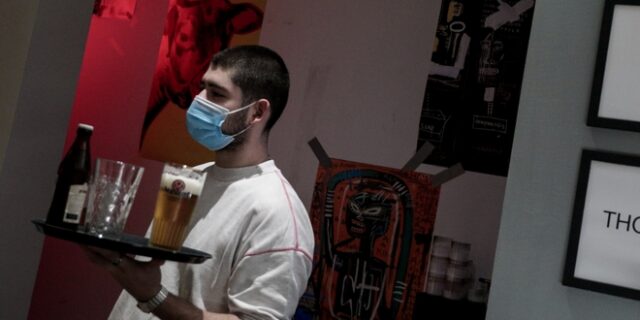 Στο “τραπέζι” μερική χαλάρωση των μέτρων από 17 Ιανουαρίου
