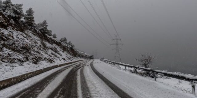 Κακοκαιρία Ελπίδα: Διακοπές ρεύματος και νερού στην Εύβοια