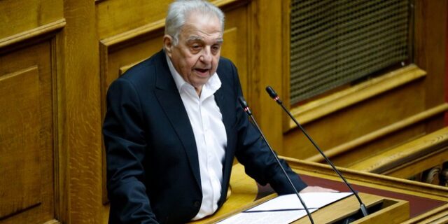 Φλαμπουράρης: Η σημερινή πρόταση είναι η κραυγή της κοινωνίας απέναντι στην αδιαφορία