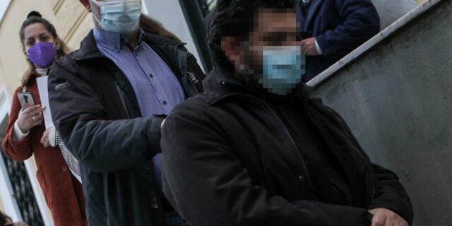 Βιασμός ανήλικης στα Πατήσια: “Στόχος της οικογένειας η παραδειγματική τιμωρία του ιερέα” λέει η δικηγόρος
