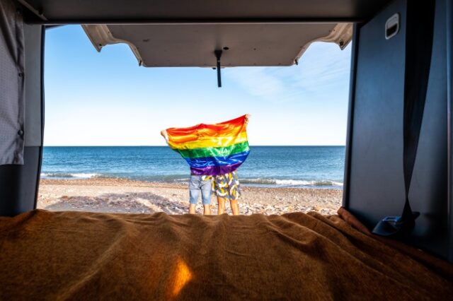 Ταξιδιώτες ΛΟΑΤΚΙ+: Μεγάλη αγοραστική δύναμη και λάτρεις της εξερεύνησης