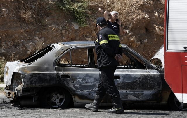 Αχαΐα: Απανθρακωμένος βρέθηκε ένας άνθρωπος μέσα σε αυτοκίνητο