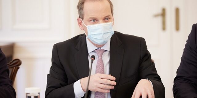 Καραμανλής: 1.000 ευρώ αποζημίωση στους επιβάτες δρομολογίων Αθήνα-Θεσσαλονίκη και Θεσσαλονίκη-Αθήνα