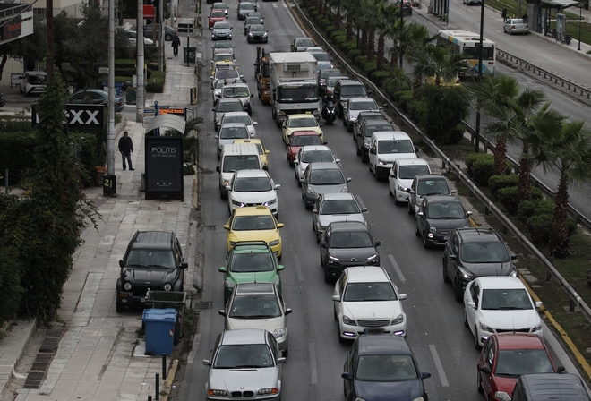 Κίνηση στους δρόμους: Μποτιλιάρισμα χιλιομέτρων στον Κηφισό – LIVE ΧΑΡΤΗΣ