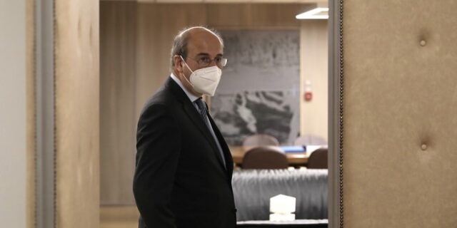 Χατζηδάκης: Αύξηση 73% στην έκδοση συντάξεων το 2021