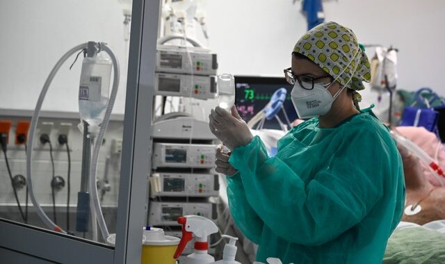 Κορονοϊός: 23.529 νέα κρούσματα σήμερα στην Ελλάδα – 58 νεκροί και 337 διασωληνωμένοι