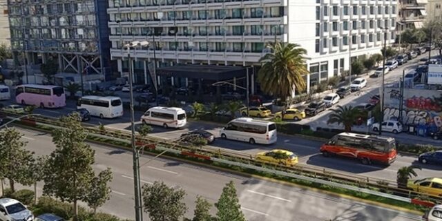 Κινητοποιήσεις Ιδιοκτητών Τουριστικών Λεωφορείων – Τα πούλμαν στο κέντρο της Αθήνας