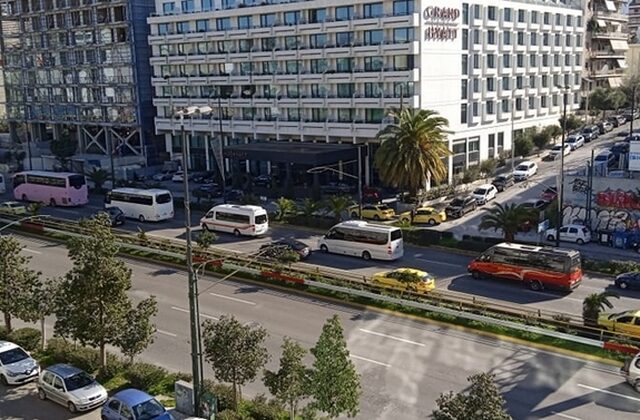 Κινητοποιήσεις Ιδιοκτητών Τουριστικών Λεωφορείων – Τα πούλμαν στο κέντρο της Αθήνας