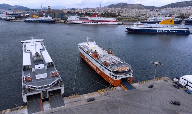 Κανονικά διεξάγονται τα δρομολόγια των πλοίων