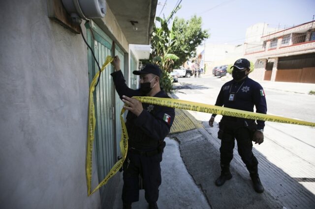 Φρίκη στο Μεξικό: Δέκα πτώματα βρέθηκαν στοιβαγμένα σε αυτοκίνητο