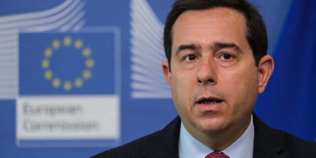 Ο Μηταράκης τα έκανε χειρότερα για το μετρό της Θεσσαλονίκης: “Δεν ήταν βέλτιστη η φράση που επέλεξα στα Αγγλικά”