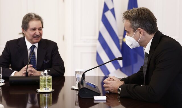 Συνάντηση του Κυριάκου Μητσοτάκη με τον σαουδάραβα επιχειρηματία Khaled Juffali