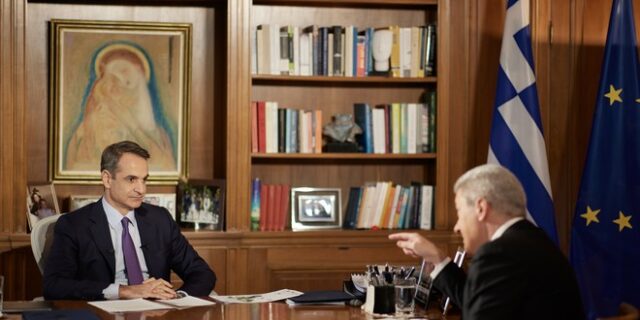 Tα ελληνικά hoaxes και η εξαφανισμένη διάψευση Μητσοτάκη για τα PCR