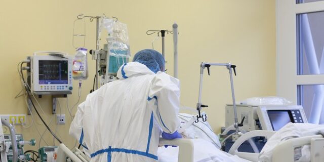 Γώγος: Νωρίς να μιλάμε για άρση μέτρων – Σοβαρά κρούσματα με Όμικρον στα νοσοκομεία