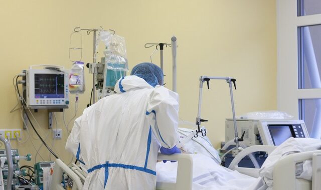 Ιαπωνία: Επιβεβαιώθηκε ο πρώτος θάνατος ασθενούς από την Όμικρον