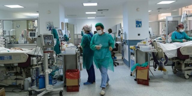 Κορονοϊός: Γέμισαν τα νοσοκομεία στην Κρήτη – Πάνω από 90% η πληρότητα σε ΜΕΘ covid