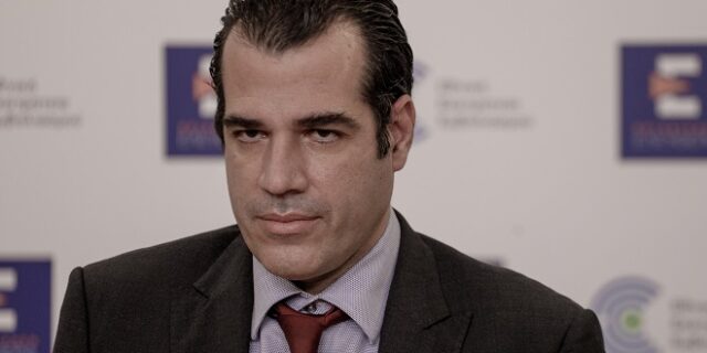 Θετικός στον κορονοϊό ο Θάνος Πλεύρης