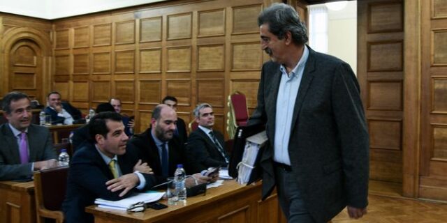 Οργή Πλεύρη για Πολάκη: “Θα προτιμούσα να μην είχα κληρονομήσει τίποτα και να ζούσε η μητέρα μου”