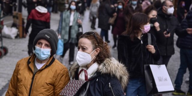 Κορονοϊός: Στα ύψη παραμένει η διασπορά σε όλη τη χώρα