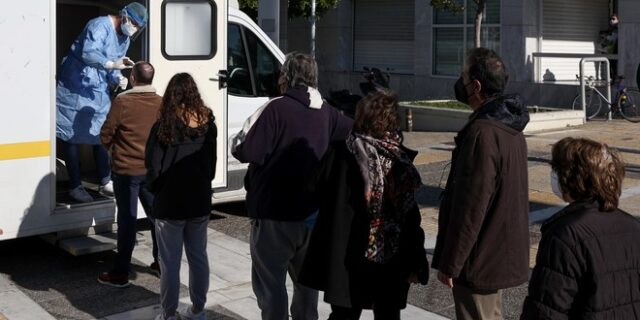 Κορονοϊός: 7.758 νέα κρούσματα σήμερα στην Αττική