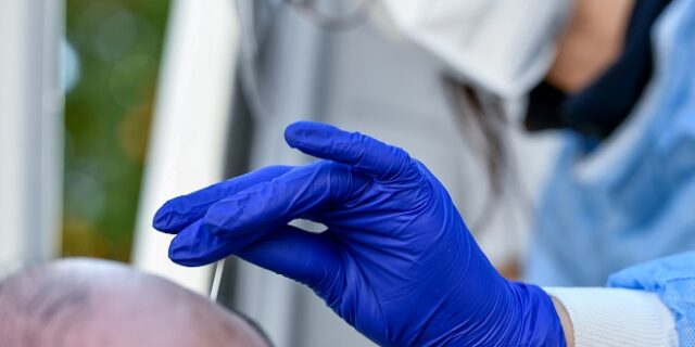 ΕΟΔΥ: Πού θα γίνονται δωρεάν rapid test το Σάββατο (22/01)