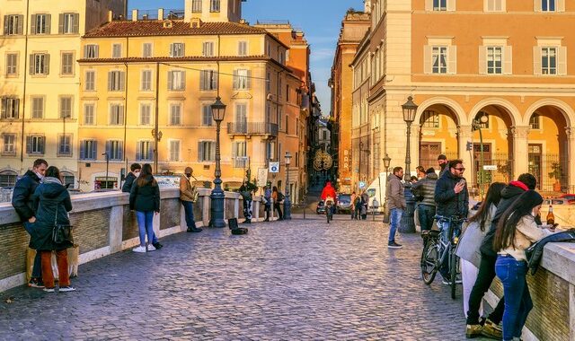 Τον Απρίλιο ξεκινά η κούρσα του τουρισμού στην Ευρώπη – Πόσο απέχει από τα νούμερα του 2019