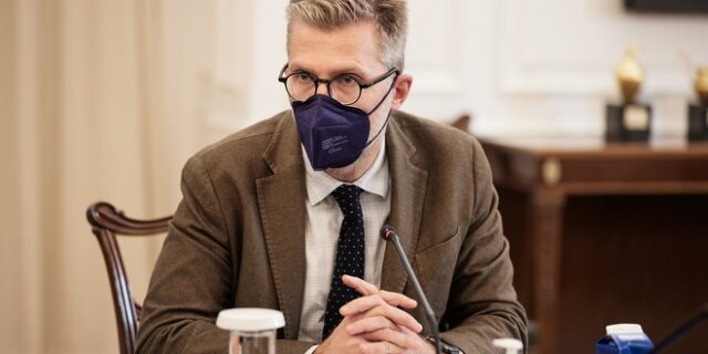 Θετικός στον κορονοϊό ο Άκης Σκέρτσος