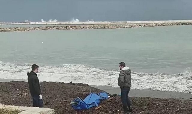 Σκόπελος: Σορός άνδρα εντοπίστηκε σε παραλία – Φέρεται να είναι μοναχός από το Άγιο Όρος