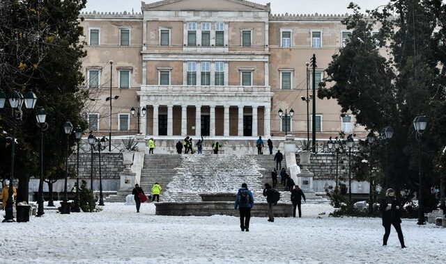 Κορονοϊός: 4065 νέα κρούσματα σήμερα στην Αττική