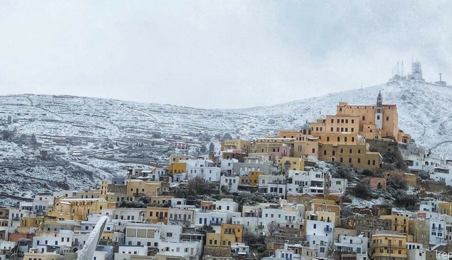 Κακοκαιρία Ελπίδα: Στα λευκά “ντύθηκαν” τα νησιά του Αιγαίου – Εντυπωσιακές εικόνες