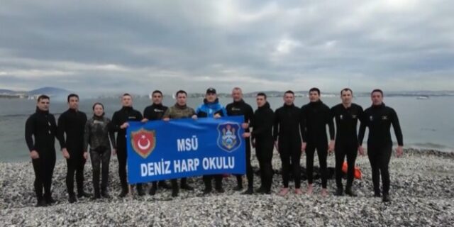 Τουρκία: Νέα πρόκληση – Προπαγανδιστικό βίντεο με κολυμβητές στο Καστελόριζο