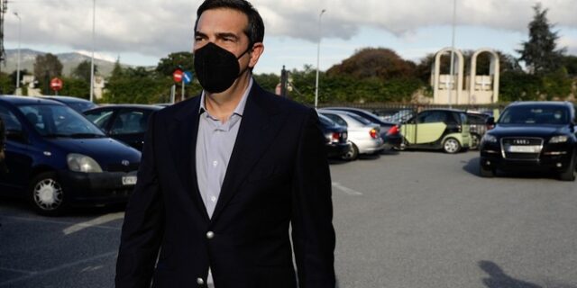 Τσίπρας: “Ένα 24ωρο χάους για τη χώρα και ο κ. Μητσοτάκης απών”