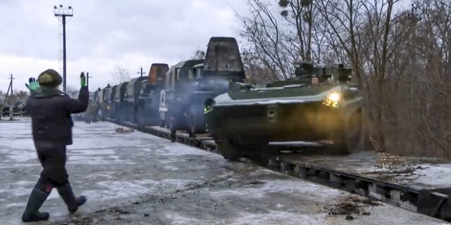 ΗΠΑ: “Ισχυρή σύσταση” στους Αμερικανούς να μην ταξιδεύουν στη Ρωσία