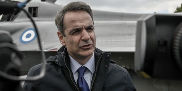 Αναζητούνται “δωράκια” με προεκλογικό “άρωμα” 