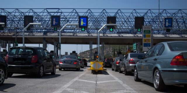 Κίνηση στους δρόμους: Σε εξέλιξη η έξοδος των εκδρομέων – Στο “κόκκινο” Κηφισός και Αθηνών-Λαμίας – LIVE ΧΑΡΤΗΣ