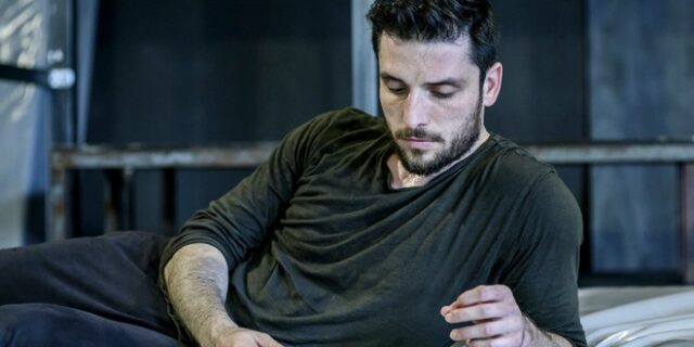 Χατζηαγγελάκης για το τηλεφώνημα για βόμβα σε θέατρο: “Ήταν μία βλακώδης φάρσα, ζητώ συγγνώμη”