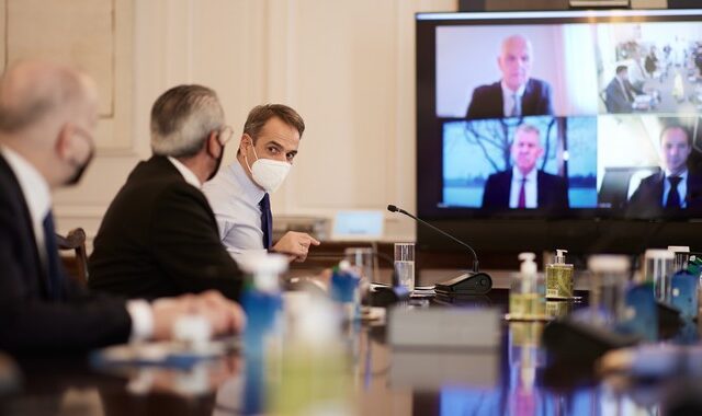 TUI: Περισσότεροι τουρίστες και από το 2019 φέτος στην Ελλάδα – Ιδρύει εργαστήρι για τον πράσινο τουρισμό στη Ρόδο