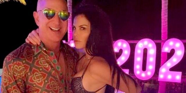 Τζεφ Μπέζος: Πρωτοχρονιάτικο πάρτι με “disco look” σε γιοτ στην Καραϊβική – “Διαστημικό” τρολάρισμα στο Twitter